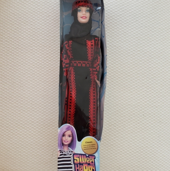 🔥HP Doll / Jordanian Traditionally dressed doll - Picture 6 of 7